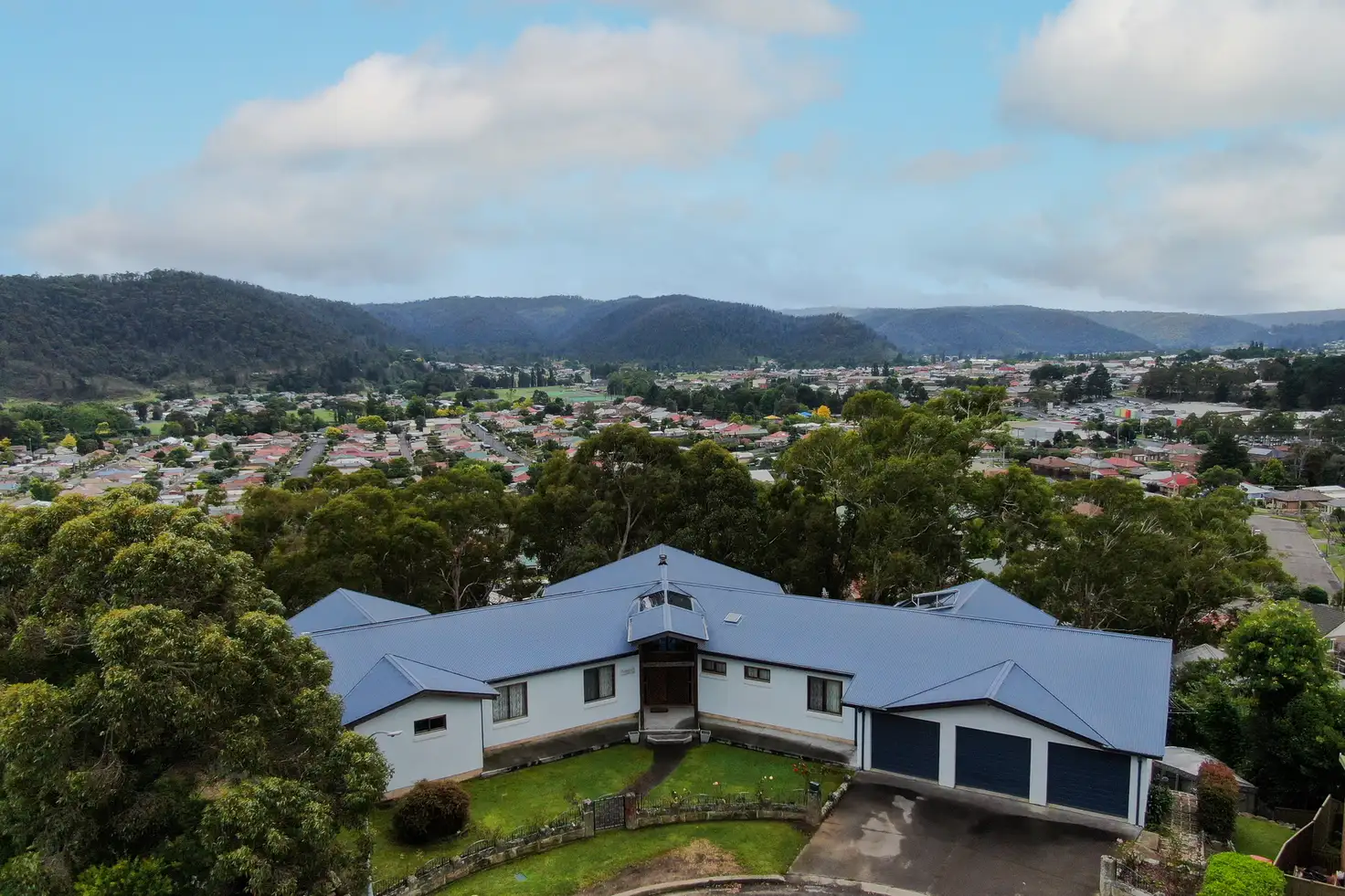 Main view of Homely house listing, 16 Hill Range Crescent, Lithgow NSW 2790