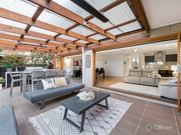 27 Niblick Circuit, Sandhurst VIC 3977