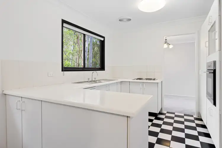 Fifth view of Homely house listing, 2 Derwyn Close, North Gosford NSW 2250