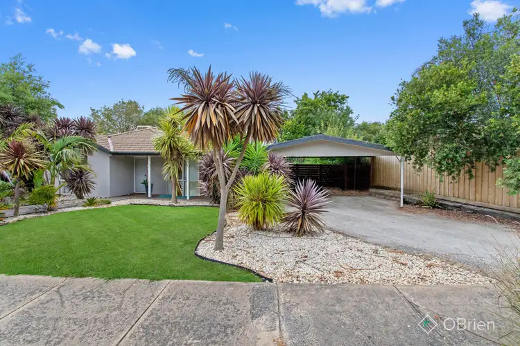 16 Lady Beverley Circuit, Somerville VIC 3912