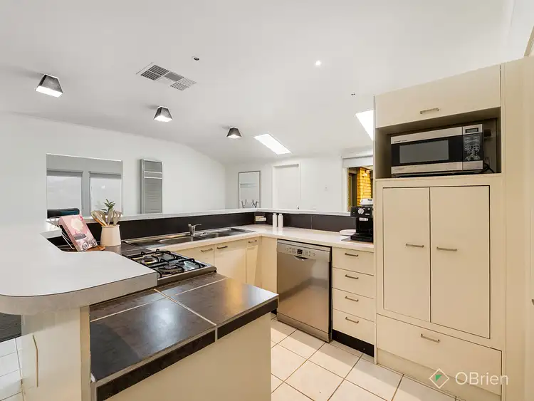 Fifth view of Homely house listing, 3 Oakwood Drive, Carrum Downs VIC 3201