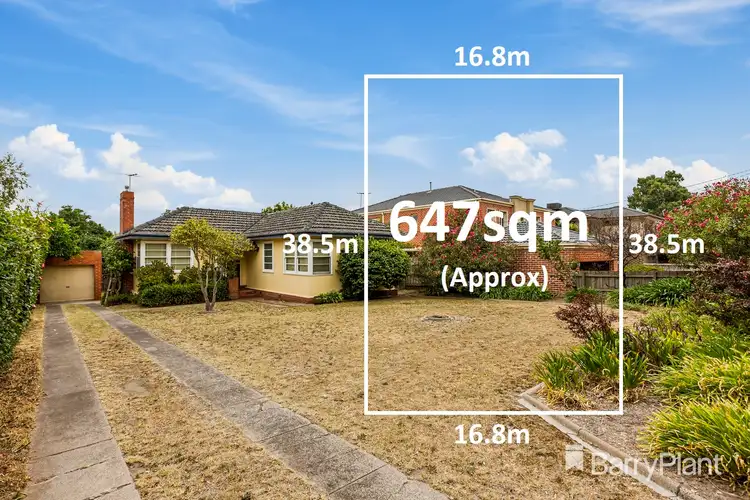 18 Tarakan Avenue, Ashburton VIC 3147