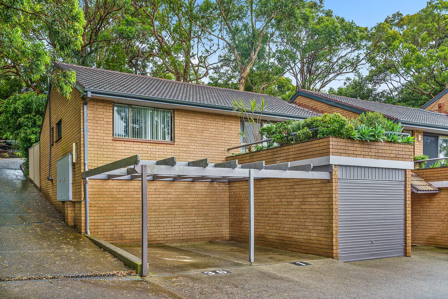 Main view of Homely townhouse listing, 1/24 Toronto Parade, Sutherland NSW 2232