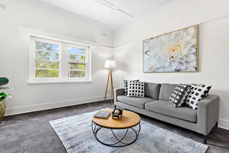 Third view of Homely apartment listing, 2/22 Glen Eira Road, Ripponlea VIC 3185