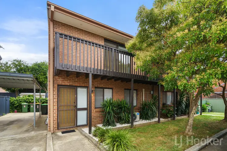 8/15 Charles Street, Queanbeyan NSW 2620