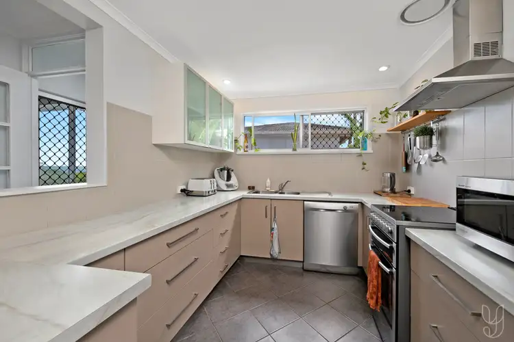 Seventh view of Homely house listing, 110 Farnborough Road, Meikleville Hill QLD 4703