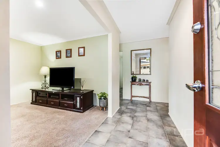 Second view of Homely house listing, 7 Haig Place, Attwood VIC 3049