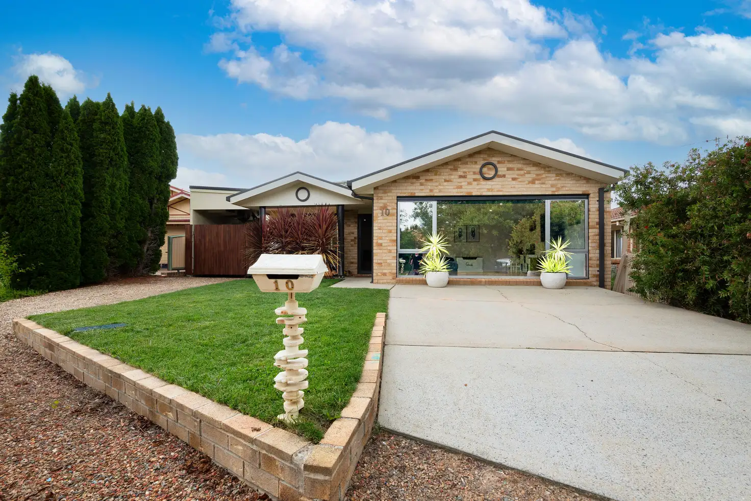 Main view of Homely house listing, 10 Thornhill Crescent, Dunlop ACT 2615
