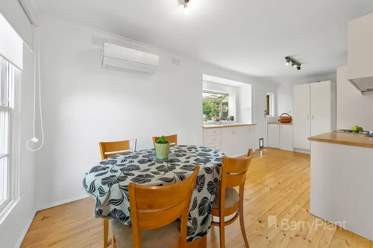 Seventh view of Homely house listing, 11 Honey Grove, St Albans VIC 3021