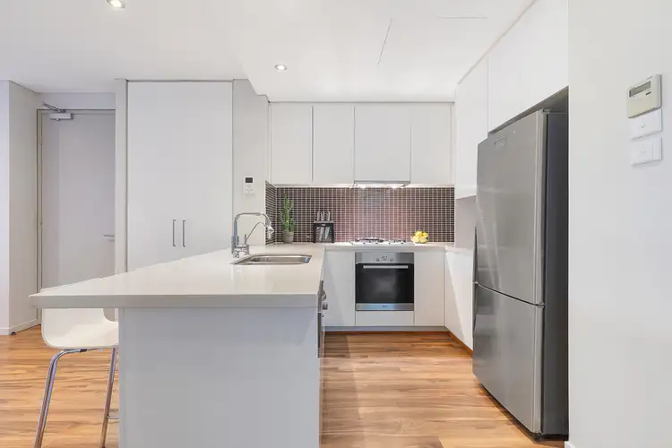 Third view of Homely apartment listing, 6/3-13 Bundarra Avenue, Wahroonga NSW 2076