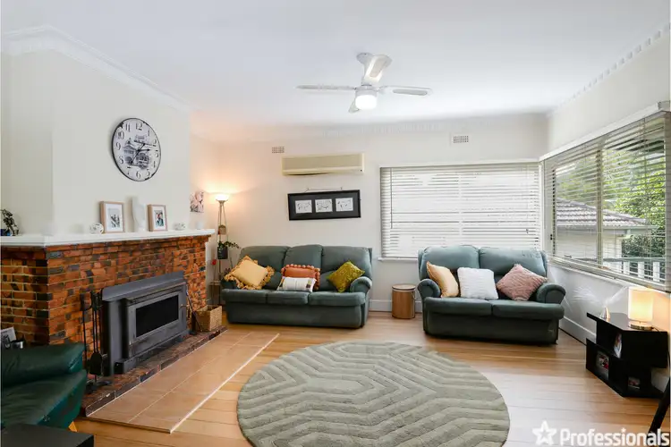 Second view of Homely house listing, 6 Gibsons Parade, Warburton VIC 3799