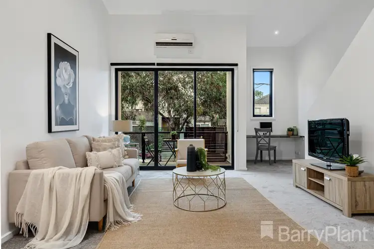 Fifth view of Homely house listing, 2 Karl Court, Bundoora VIC 3083