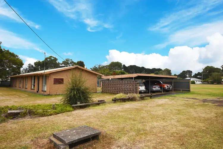1, 2 & 3/56 Cameron Street, Heywood VIC 3304