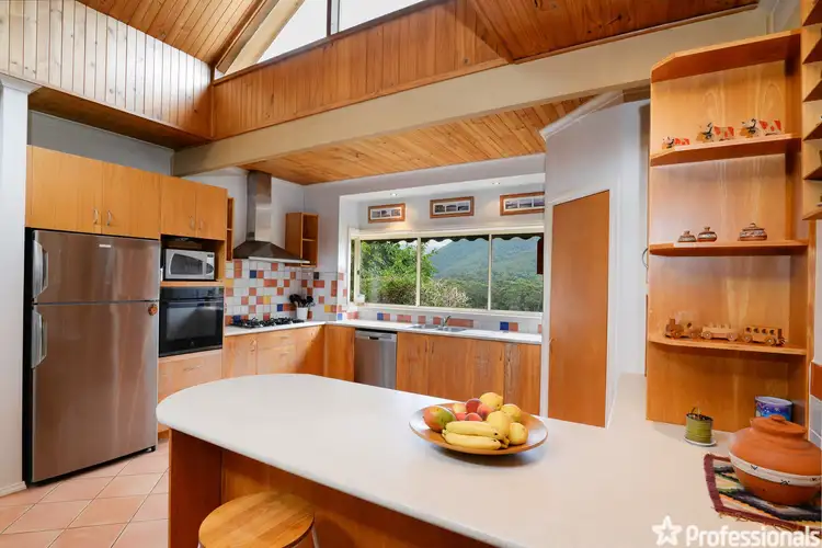 Fifth view of Homely house listing, 25 Sherriff Close, Millgrove VIC 3799
