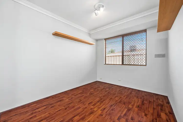 Seventh view of Homely house listing, 21 Chivalry Way, Thornlie WA 6108