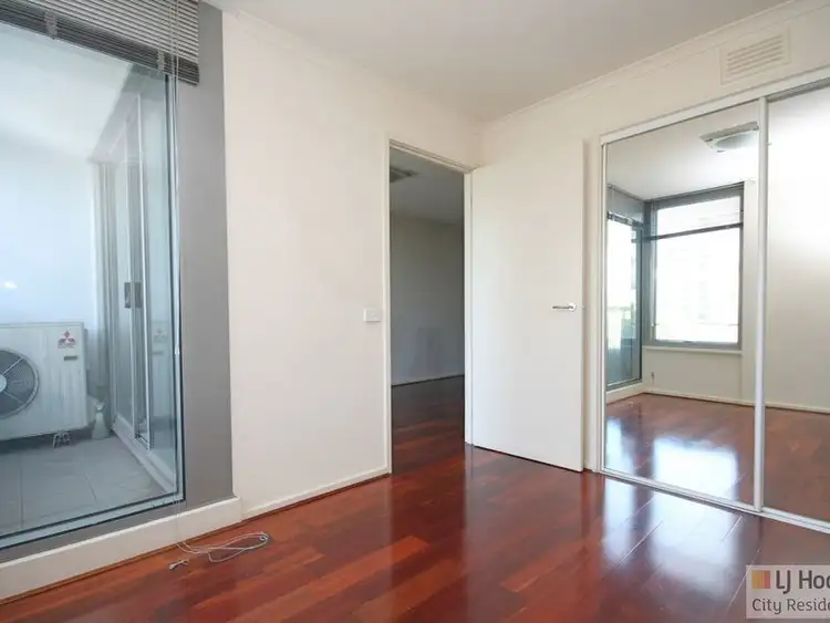 Fifth view of Homely apartment listing, 516/118 Dudley Street, West Melbourne VIC 3003