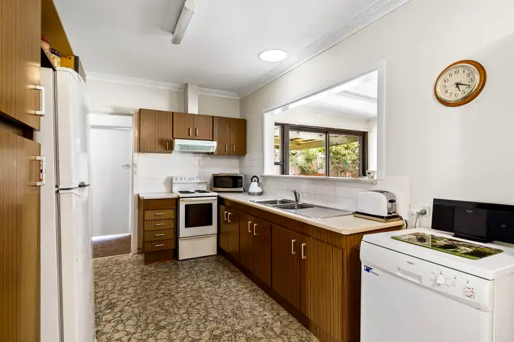 Fifth view of Homely house listing, 48 Winifred Street, Oak Park VIC 3046