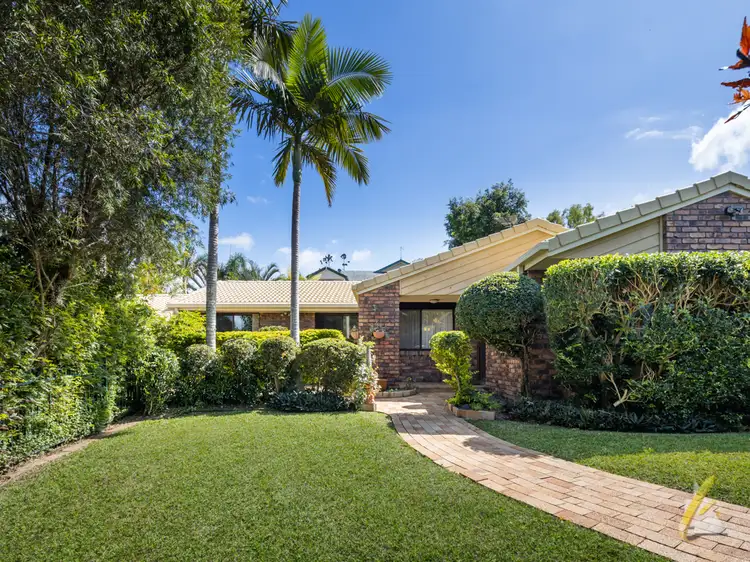 8 Castlewood Close, Kenmore Hills QLD 4069