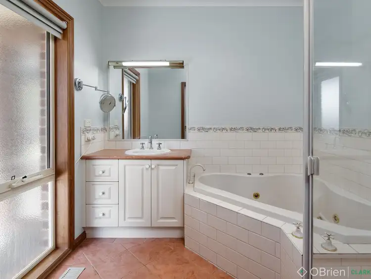 Sixth view of Homely house listing, 10 Hunter Close, Drouin VIC 3818