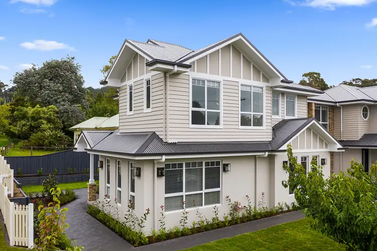 Main view of Homely townhouse listing, 4/17 Oxley Drive, Mittagong NSW 2575