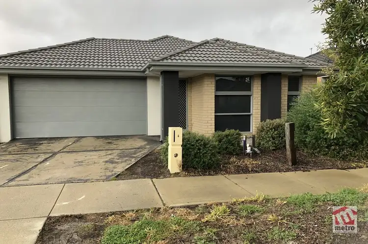 Main view of Homely house listing, 6 Comet Chase, Narre Warren VIC 3805