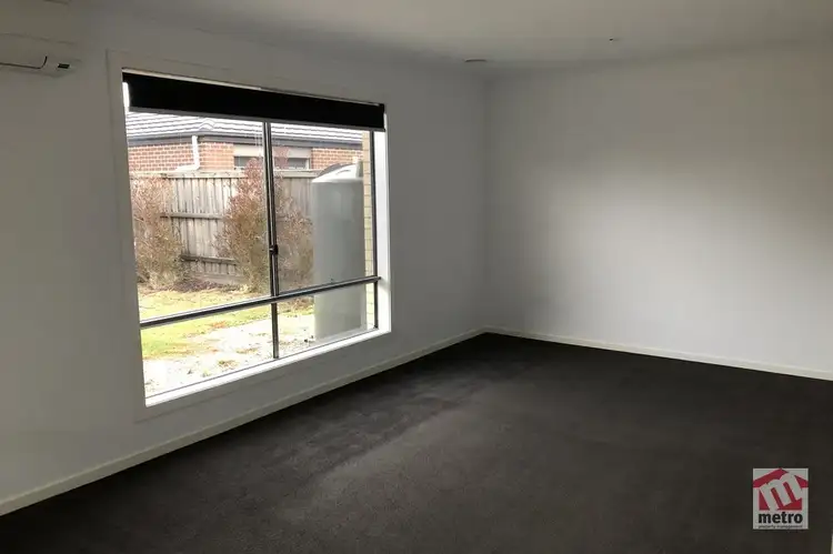 Third view of Homely house listing, 6 Comet Chase, Narre Warren VIC 3805
