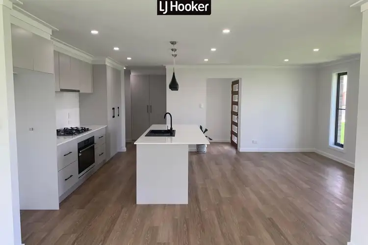Second view of Homely house listing, 8 Max Place, Inverell NSW 2360