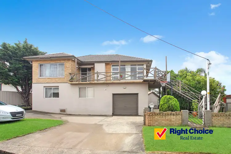 31 Noble Parade, Lake Heights NSW 2502