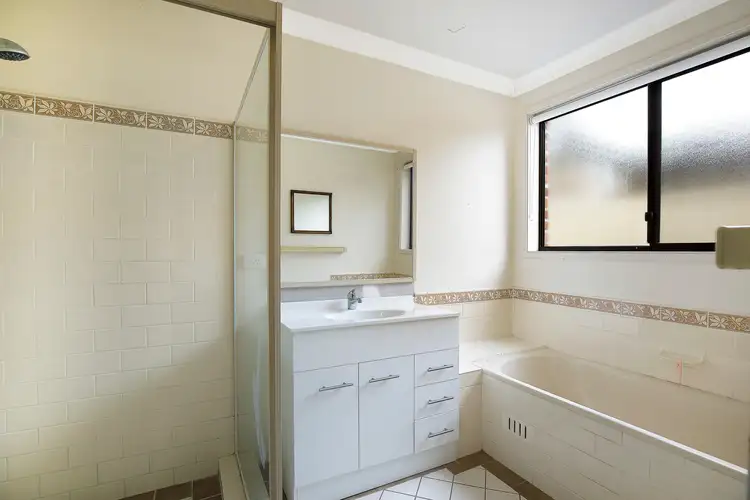 Fifth view of Homely house listing, 4 The Sheiling, Mardi NSW 2259
