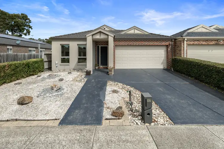 Main view of Homely house listing, 17 Paringa Avenue, South Morang VIC 3752