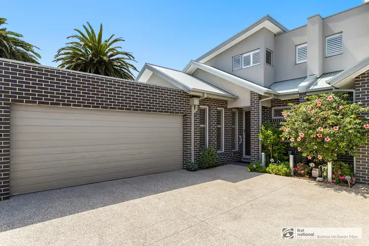 2/22 Mount Street, Altona VIC 3018