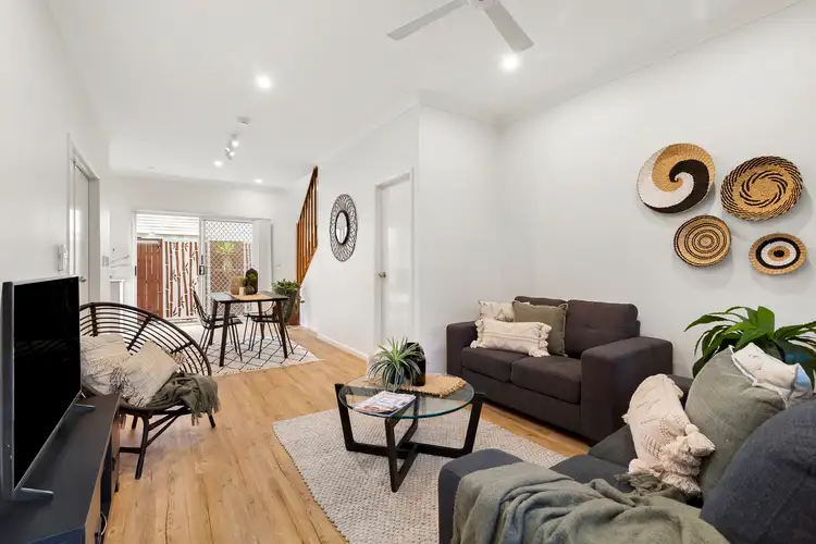 Main view of Homely townhouse listing, 2/24 Springwood Street, Mount Gravatt East QLD 4122