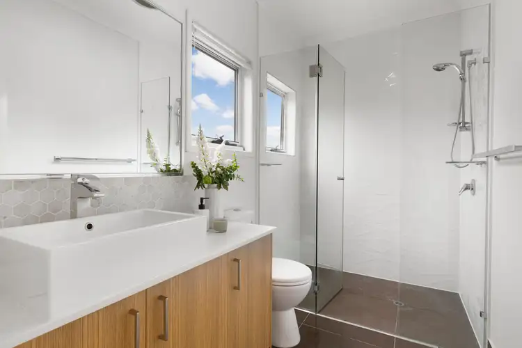 Sixth view of Homely townhouse listing, 2/24 Springwood Street, Mount Gravatt East QLD 4122