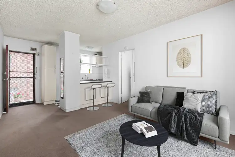 28/250 Dandenong Road, St Kilda East VIC 3183