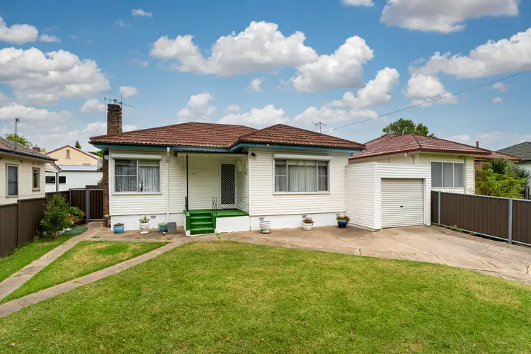 40 Tobruk Crescent, Orange NSW 2800