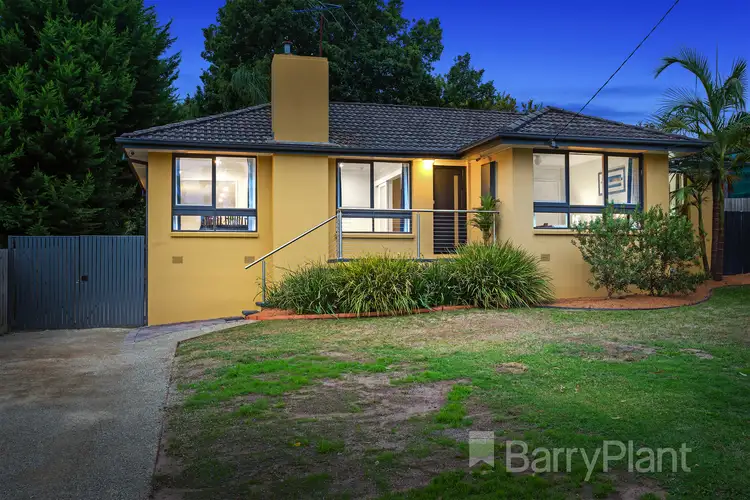 7 Pandora Crescent, Croydon South VIC 3136