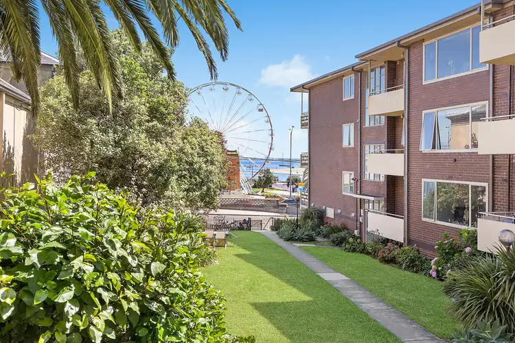 11/1 The Esplanade, St Kilda VIC 3182