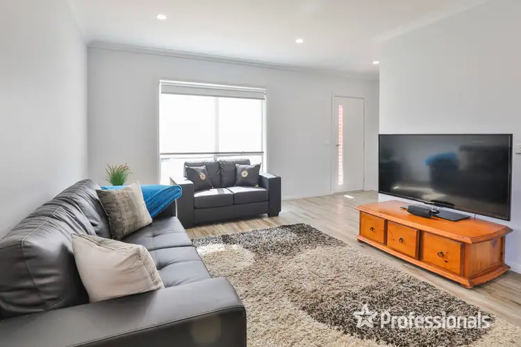 Fourth view of Homely house listing, 5 Central Park Drive, Mildura VIC 3500