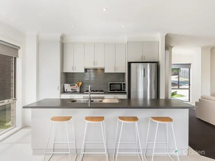 3/35 Lily Way, Skye VIC 3977