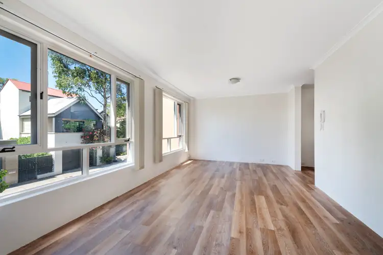 3/37 McKell Street, Birchgrove NSW 2041