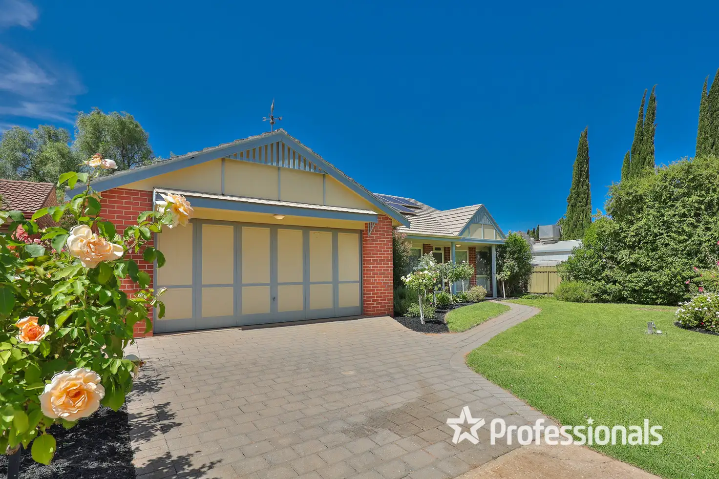 Main view of Homely house listing, 15 Garden Court, Mildura VIC 3500