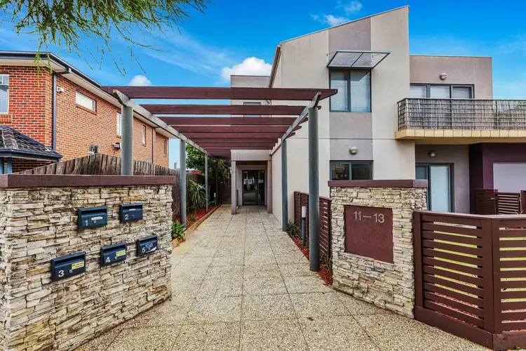 4/11 St David Street