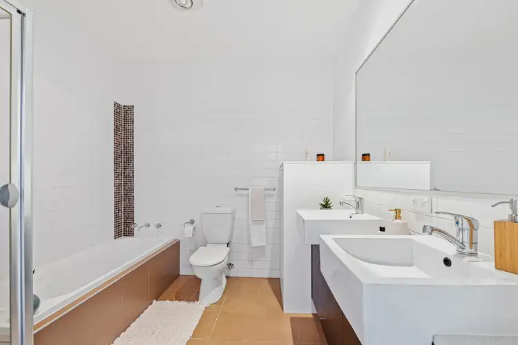 Fifth view of Homely apartment listing, 4/11 St David Street, Northcote VIC 3070