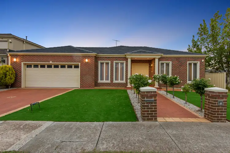 11 Moretti Avenue, Taylors Lakes VIC 3038