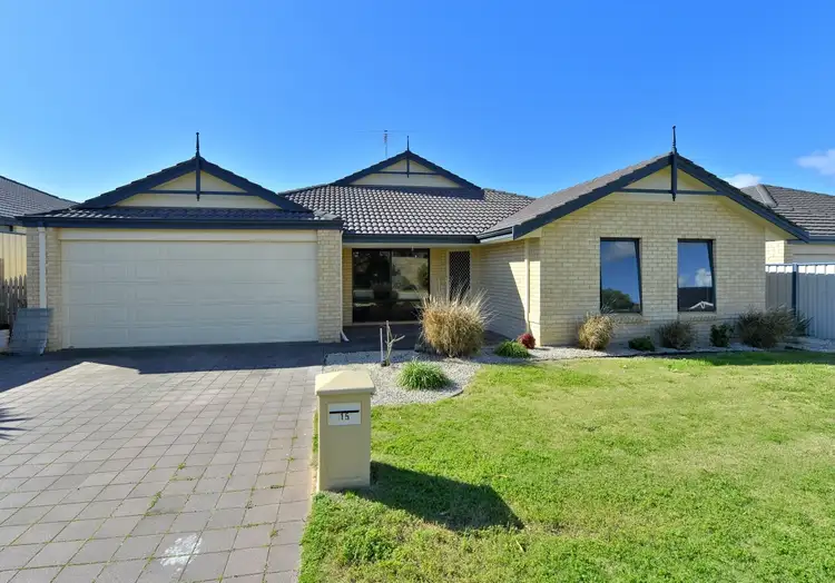 15 Caslano Road, Meadow Springs WA 6210