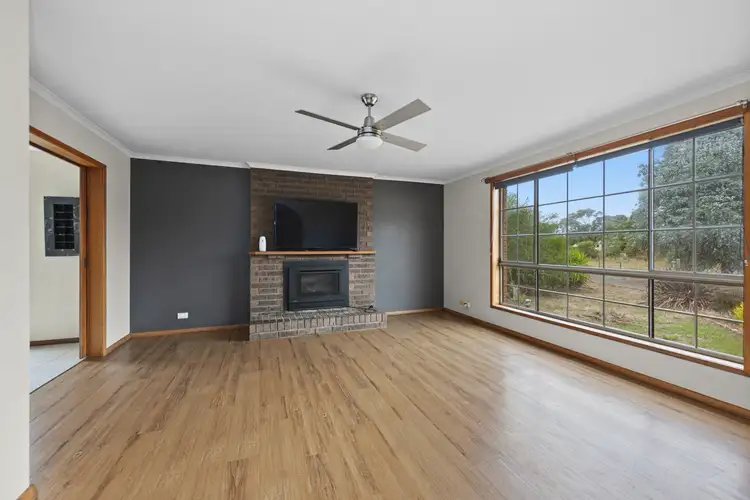 Second view of Homely house listing, 19 Deborah Court, Haddon VIC 3351