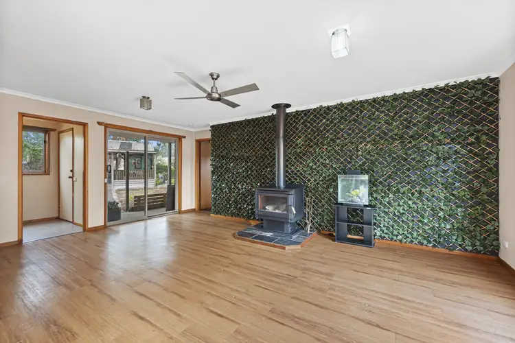 Sixth view of Homely house listing, 19 Deborah Court, Haddon VIC 3351