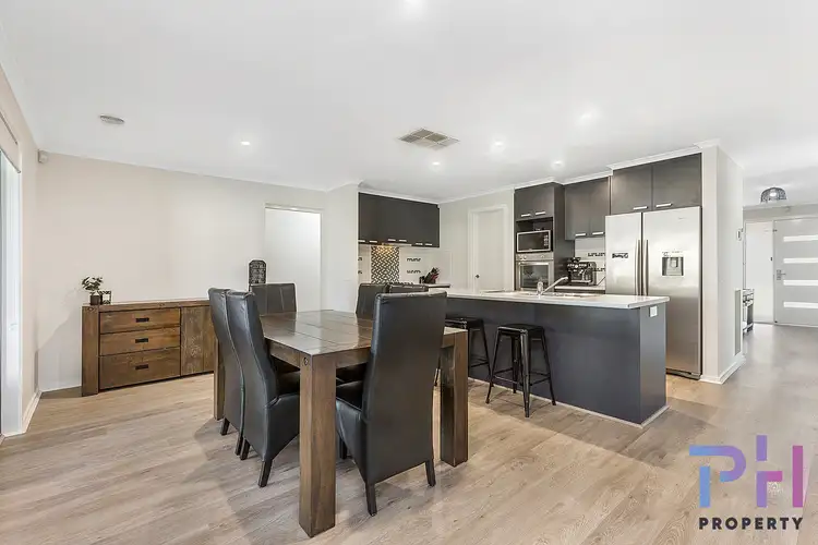 Second view of Homely house listing, 5 Greenfield Drive, Epsom VIC 3551