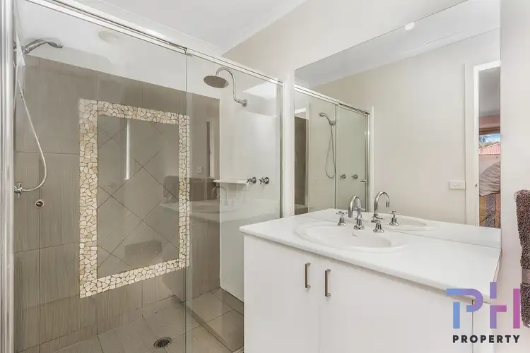 Sixth view of Homely house listing, 5 Greenfield Drive, Epsom VIC 3551