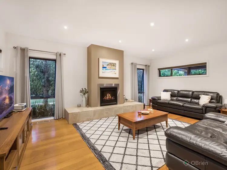 Fourth view of Homely house listing, 1 Viewbridge Close, Berwick VIC 3806